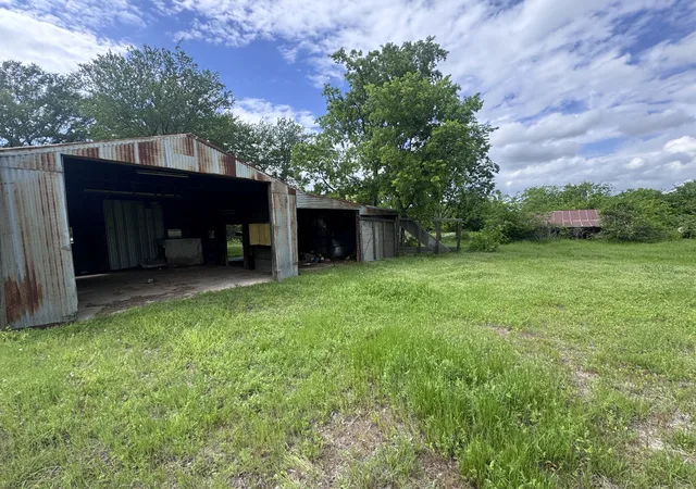 Homes for sale in Decatur, TX | 1210 Old Chico Rd, Decatur, TX 76234 | MLS# 21277402