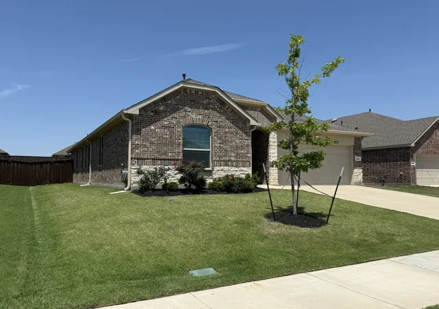 Homes for sale in Little Elm, TX | 3021 Riddler Wy, Little Elm, TX 75068 | MLS# 21271329
