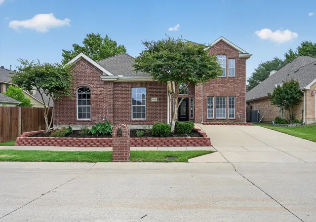 Photo 3 of Single family home for sale at 7912 White Stallion Trl, Mc Kinney, TX 75070 | MLS# 21268625 | Listing updated on 2026-08-04
