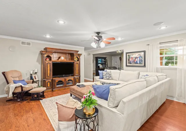 Homes for sale in Muenster, TX | 934 N Maple St, Muenster, TX 76252 | MLS# 21239018