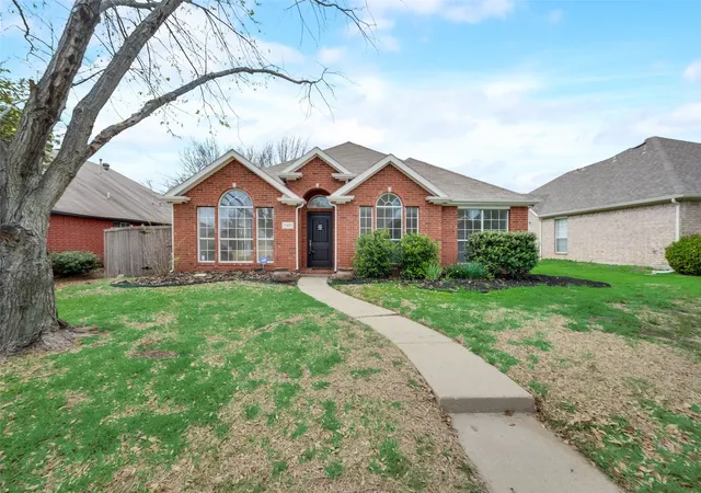 Homes for sale in Frisco, TX | 7307 Cresson Dr, Frisco, TX 75035 | MLS# 21277493