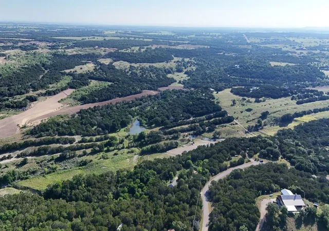 Photo 4 of Sale Pending at 2801 Wind Point Ct, Tolar, TX 76476 | MLS# 21277486 | Listing updated on 2026-09-16