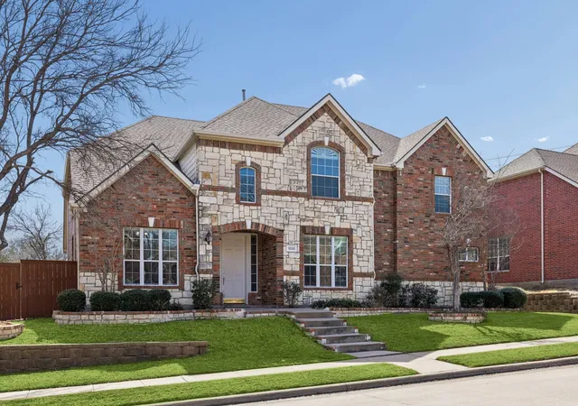 Homes for sale in Irving, TX | 1200 Cedar Valley Dr, Irving, TX 75063 | MLS# 21275400