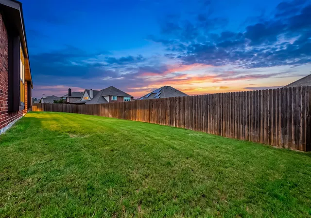 Homes for sale in Midlothian, TX | 2413 Turning Leaf Ln, Midlothian, TX 76065 | MLS# 21269958