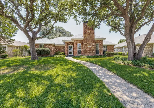 Homes for sale in Richardson, TX | 1500 Stonecrest Dr, Richardson, TX 75081 | MLS# 21274395