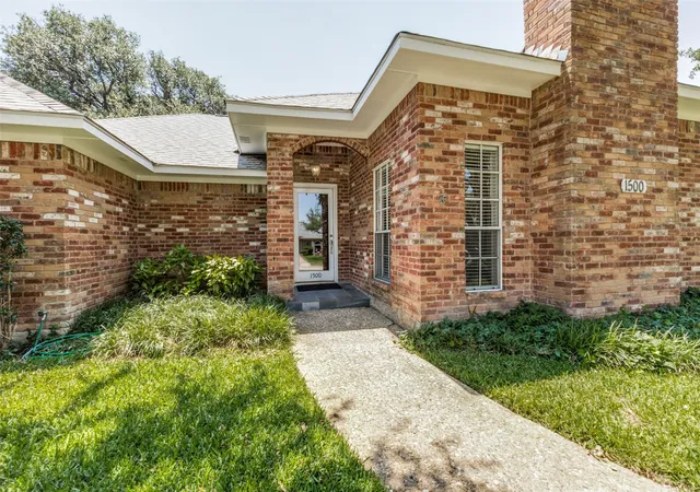 Homes for sale in Richardson, TX | 1500 Stonecrest Dr, Richardson, TX 75081 | MLS# 21274395