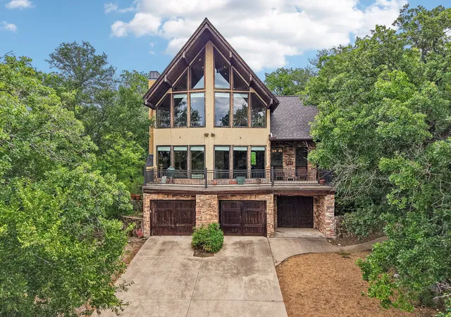 Single family home for sale at 9205 Old Cross Timbers Rd, Flower Mound, TX 75022 | MLS# 21259451 | Listing updated on 2026-10-07