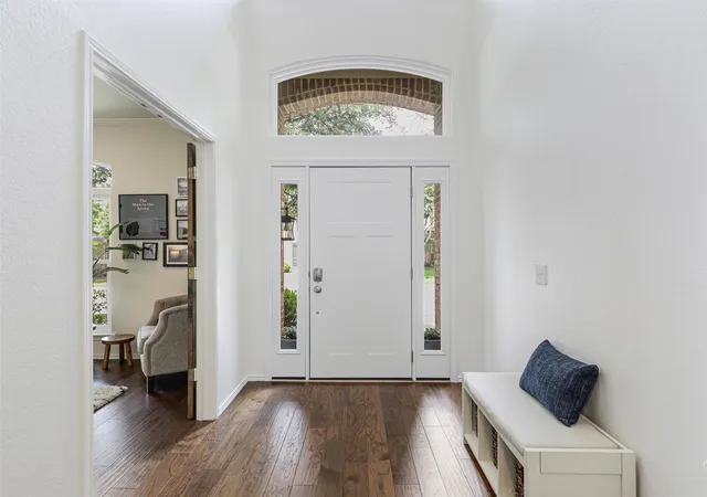 Photo 4 of Single family home for sale at 2373 Falcon Point Dr, Frisco, TX 75033 | MLS# 21276418 | Listing updated on 2026-09-02