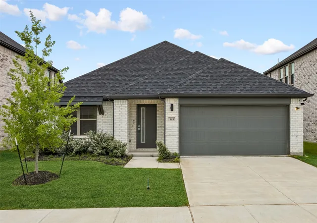 Photo 1 of Single family home for sale at 383 Silver Springs Ln, Lavon, TX 75166 | MLS# 21275639 | Listing updated on 2026-07-03