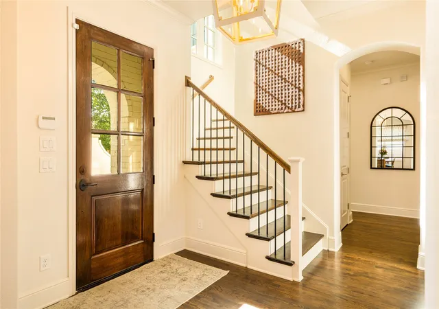 Photo 3 of Sale Pending at 109 Pineland Pl, Fort Worth, TX 76114 | MLS# 21275013 | Listing updated on 2026-10-02