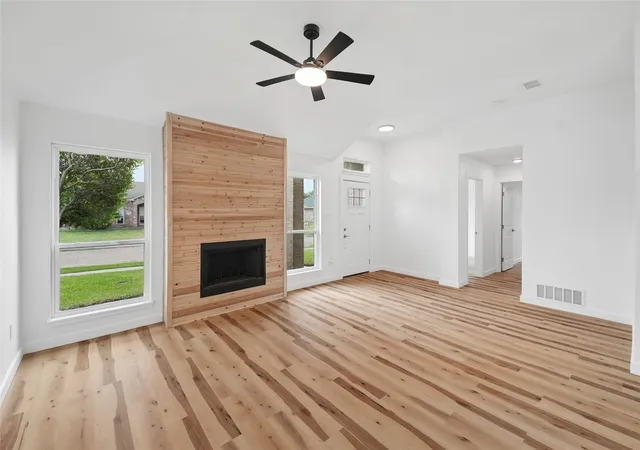 Photo 4 of Sale Pending at 2708 Bent Brook Dr, Mesquite, TX 75181 | MLS# 21277281 | Listing updated on 2026-07-16