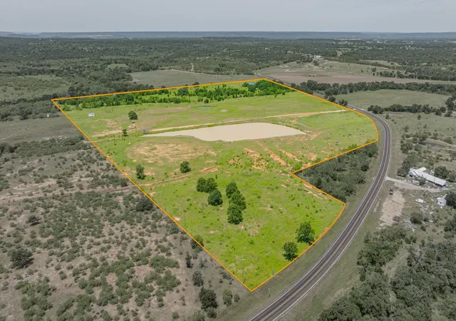 Homes for sale in Lipan, TX | 19514 S Fm 4, Lipan, TX 76462 | MLS# 21277481