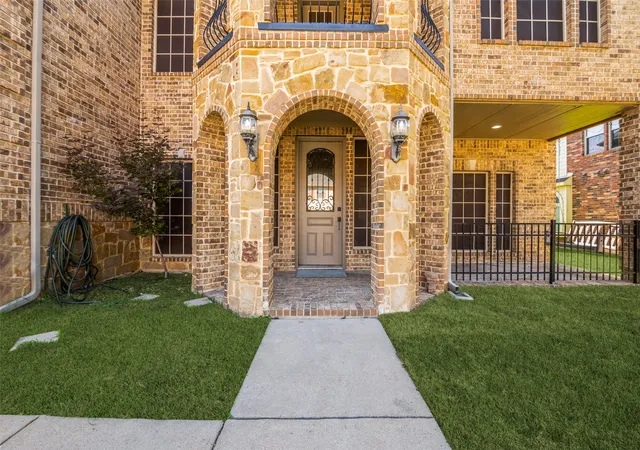 3rd image of 7028 Playa, Grand Prairie, TX 75054 | MLS# 21277685