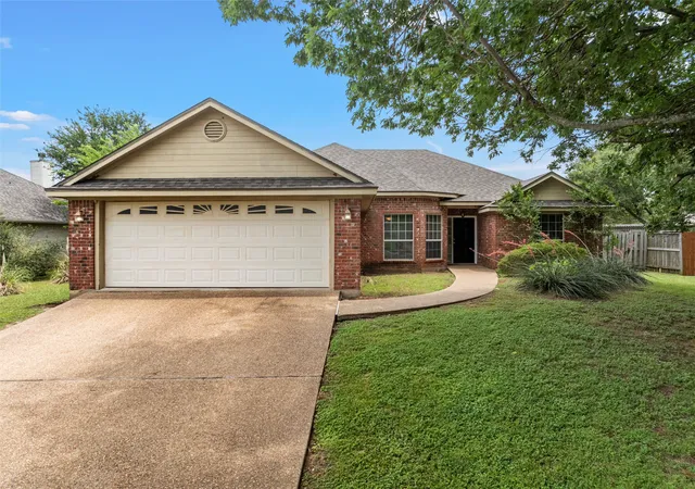Homes for sale in Waco, TX | 10413 Granada Dr, Waco, TX 76708 | MLS# 21276853