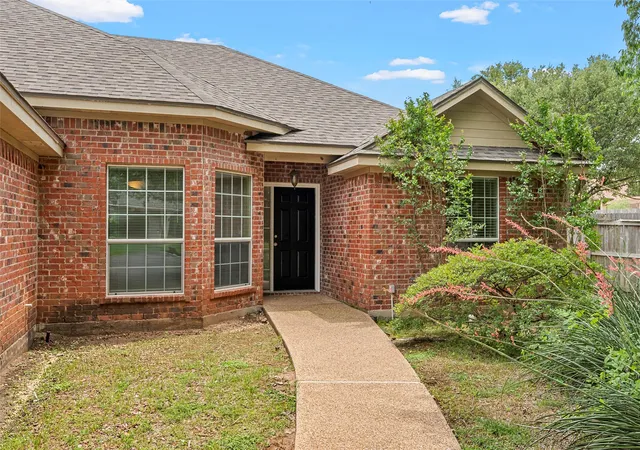 Homes for sale in Waco, TX | 10413 Granada Dr, Waco, TX 76708 | MLS# 21276853