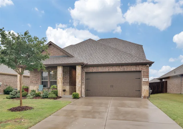 Photo 1 of Single family home for sale at 123 Coyote Trl, Caddo Mills, TX 75135 | MLS# 21252087 | Listing updated on 2026-08-19