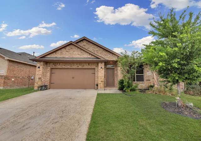 Homes for sale in Justin, TX | 16128 Bronte Ln, Justin, TX 76247 | MLS# 21277710