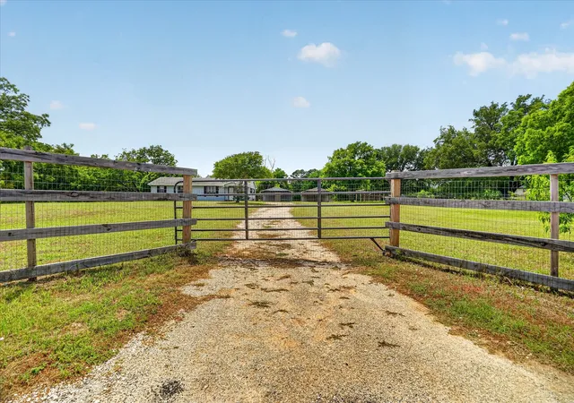 Homes for sale in Keene, TX | 108 Fir St, Keene, TX 76059 | MLS# 21277495