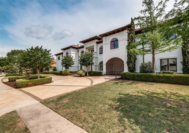 Photo 2 of Mansion for sale at 6432 Sudbury Rd, Plano, TX 75024 | MLS# 21277681 | Listing updated on 2026-08-20