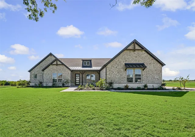 Photo 1 of Single family home for sale at 205 Cobb Rd, Leonard, TX 75452 | MLS# 21272937 | Listing updated on 2026-10-08