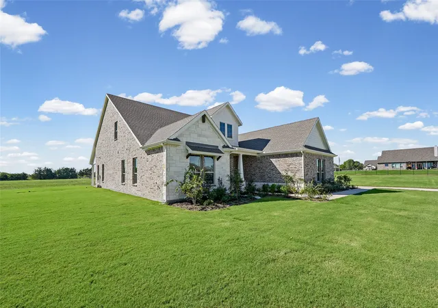 Photo 3 of Single family home for sale at 295 Brown Rd, Leonard, TX 75452 | MLS# 21272970 | Listing updated on 2026-10-08