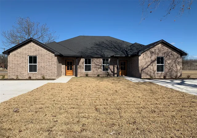 Homes for sale in Mc Gregor, TX | 113 15 Van Buren Dr, Mc Gregor, TX 76657 | MLS# 21277768