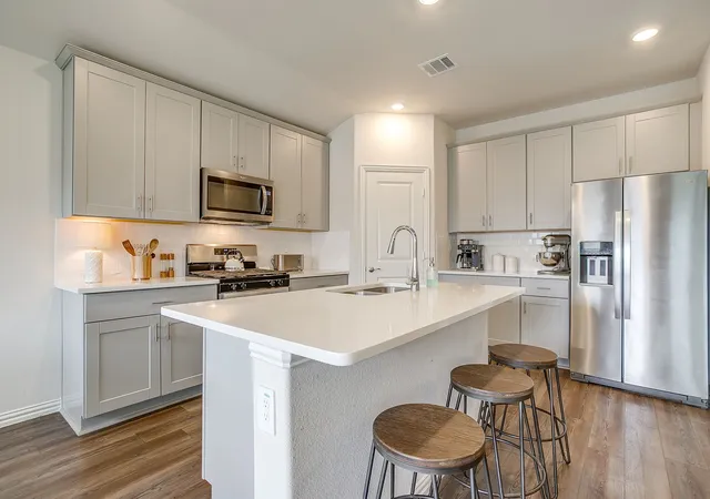 Photo 3 of Single family home for sale at 3013 Brittlebush Dr, Fort Worth, TX 76108 | MLS# 21277733 | Listing updated on 2026-08-29