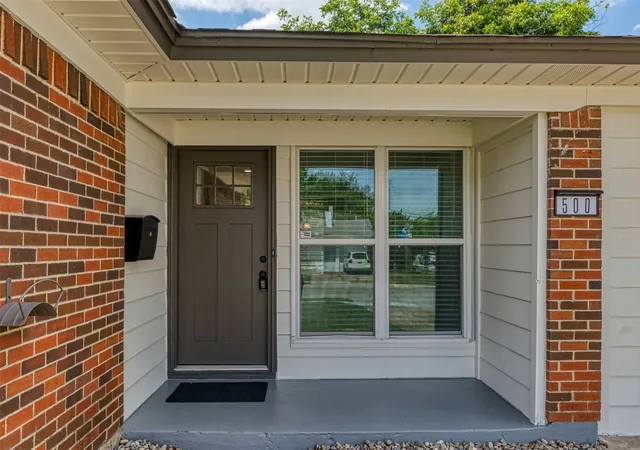 Photo 2 of Sale Pending at 500 Dover Dr, Richardson, TX 75080 | MLS# 21275140 | Listing updated on 2026-08-31