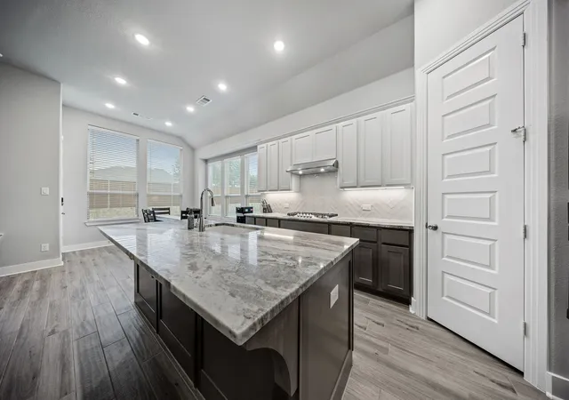 Photo 3 of Single family home for sale at 3912 Primrose Dr, Aubrey, TX 76227 | MLS# 21276182 | Listing updated on 2026-08-20