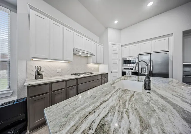 Photo 3 of Single family home for sale at 3912 Primrose Dr, Aubrey, TX 76227 | MLS# 21276182 | Listing updated on 2026-08-20
