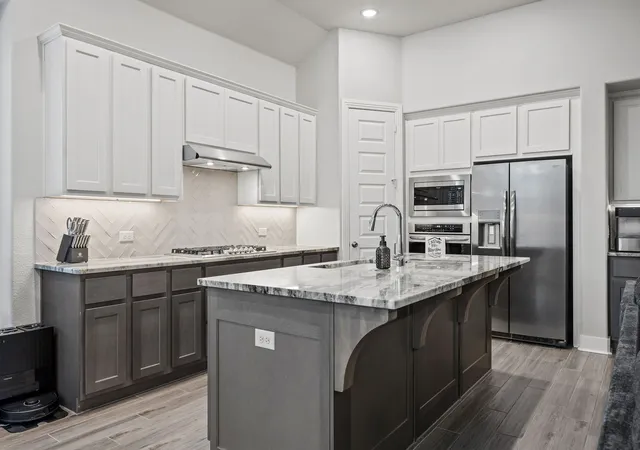 Photo 4 of Single family home for sale at 3912 Primrose Dr, Aubrey, TX 76227 | MLS# 21276182 | Listing updated on 2026-08-20