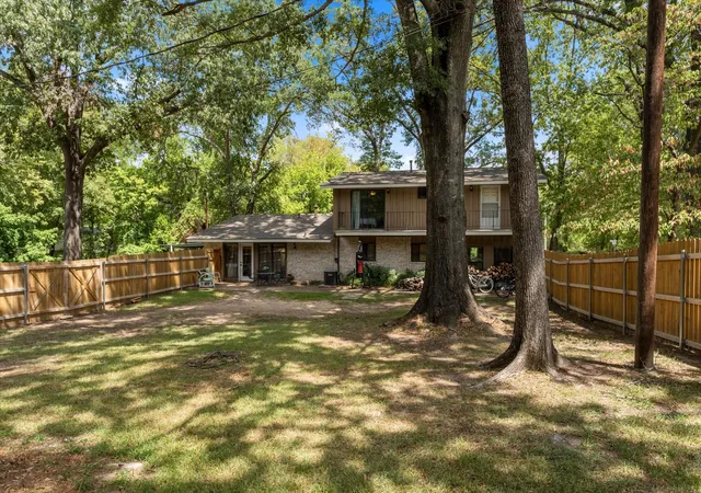 Homes for sale in Mount Pleasant, TX | 1101 Holly Hill Ln, Mount Pleasant, TX 75455 | MLS# 21277934