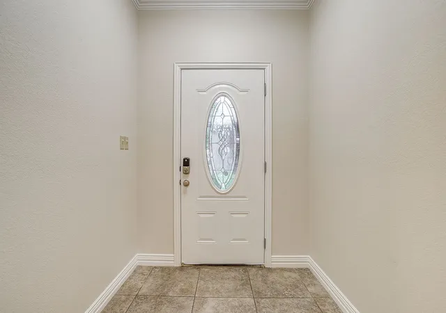 Photo 4 of Sale Pending at 2220 Cobblestone Ct, Granbury, TX 76049 | MLS# 21276315 | Listing updated on 2026-08-17
