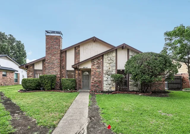 Photo 1 of Single family home for sale at 4404 Cleveland Dr, Plano, TX 75093 | MLS# 21278066 | Listing updated on 2026-10-02