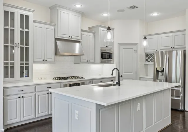 Photo 2 of Single family home for sale at 6685 Escena Blvd, Irving, TX 75039 | MLS# 21277655 | Listing updated on 2026-08-22