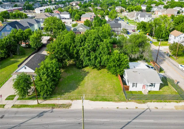 Photo 4 of Land for sale at 1720 & 1722 S 18Th St, Waco, TX 76706 | MLS# 21277539 | Listing updated on 2026-08-12