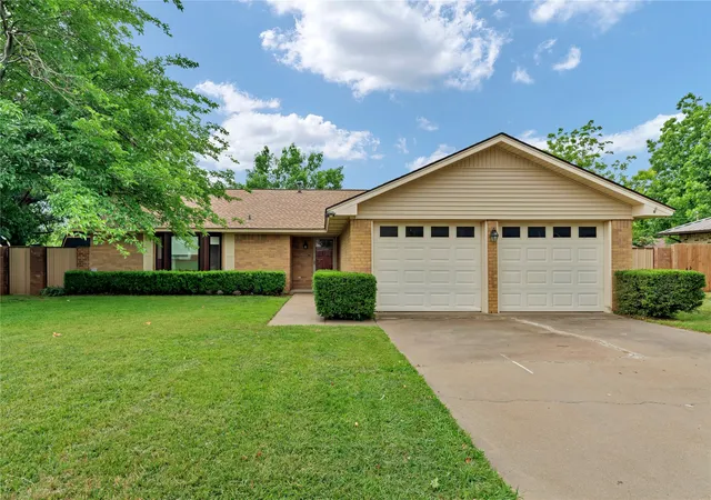 Homes for sale in Mineral Wells, TX | 3108 Ne 11th St, Mineral Wells, TX 76067 | MLS# 21277492