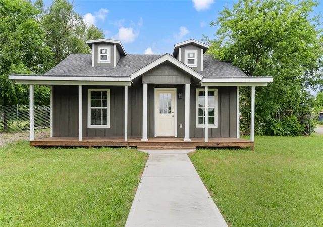 Homes for sale in Bellmead, TX | 3506 Harrison St, Bellmead, TX 76705 | MLS# 21277882