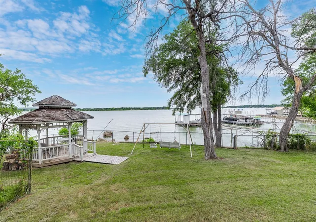 Photo 34 of Sale Pending at 420 Lakeside Dr, Brownwood, TX 76801 | MLS# 21277836 | Listing updated on 2026-07-28