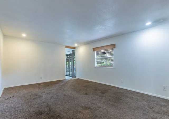Photo 4 of Sale Pending at 512 River Park Rd, Mc Gregor, TX 76657 | MLS# 21276875 | Listing updated on 2026-08-24