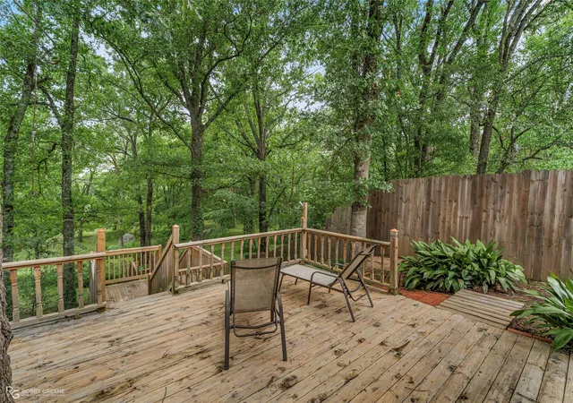 Photo 2 of Single family home for sale at 210 Country Club Dr, Benton, LA 71006 | MLS# 21278182 | Listing updated on 2026-07-17