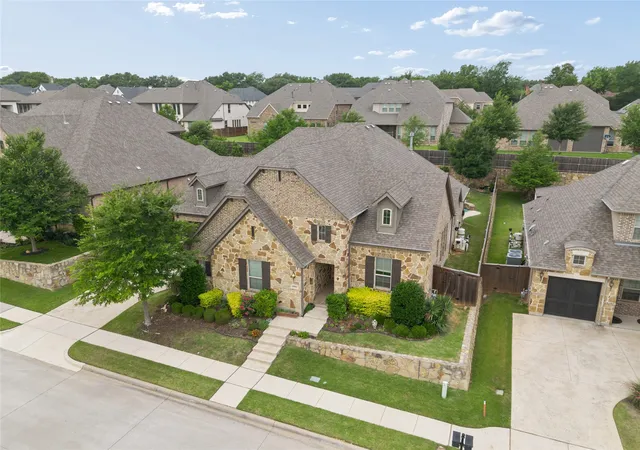 Homes for sale in Colleyville, TX | 4008 Lombardy Ct, Colleyville, TX 76034 | MLS# 21275778