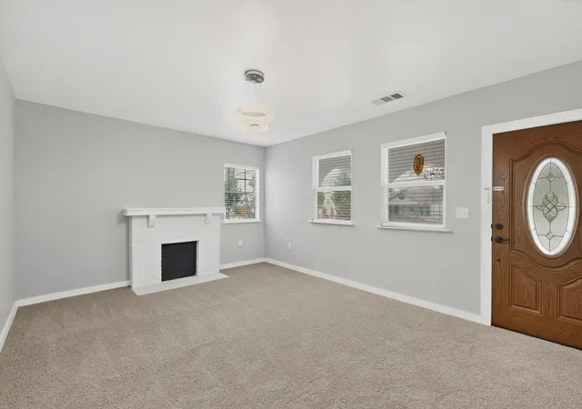 3rd image of 907 Ogden Ave, Dallas, TX 75211 | MLS# 21278209