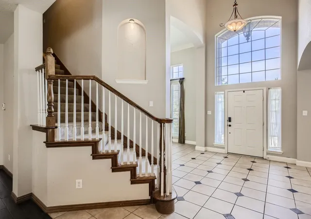 Photo 2 of Single family home for sale at 2085 Club Lake Cir, Rockwall, TX 75087 | MLS# 21258744 | Listing updated on 2026-08-21