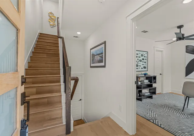 3rd image of 2727 Azalea Park Cir, Fort Worth, TX 76107 | MLS# 21276663