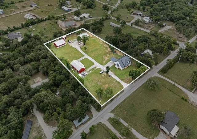 Homes for sale in Paradise, TX | 131 County Road 3351, Paradise, TX 76073 | MLS# 21270049