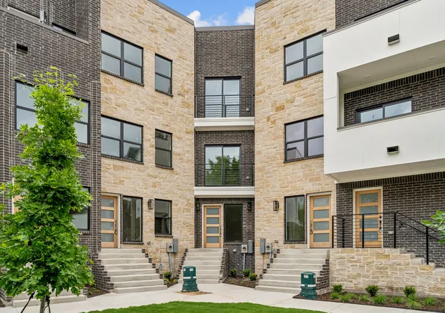 1st image of 2721 Azalea Park Cir, Fort Worth, TX 76107 | MLS# 21276786