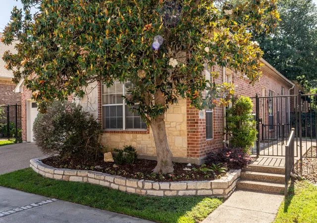 3rd image of 5019 Pershing Ave, Fort Worth, TX 76107 | MLS# 21269723