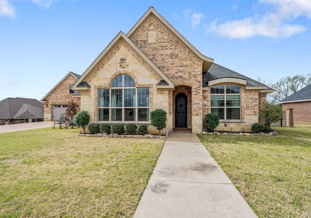 Homes for sale in Lindale, TX | 404 Corrigan Trails Blvd, Lindale, TX 75771 | MLS# 21278325
