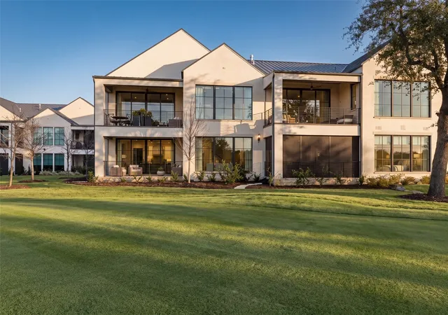 Homes for sale in Irving, TX | 320 O'connor Ridge Blvd #22, Irving, TX 75038 | MLS# 21278364